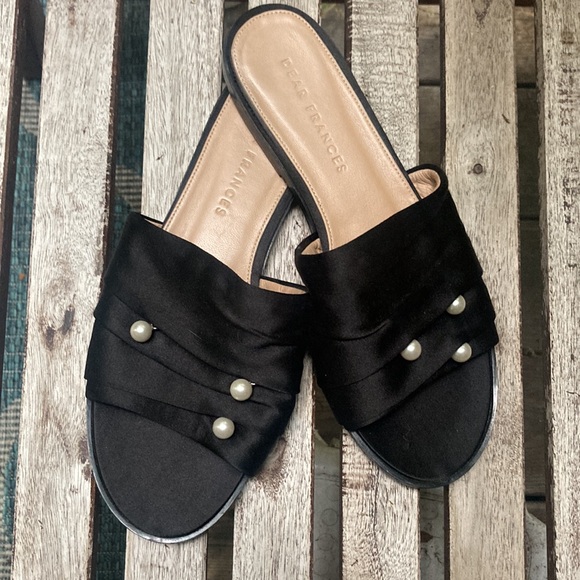 DEAR FRANCES black silky pearl flats size 37 - Picture 1 of 12